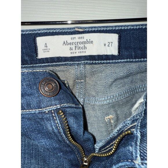 Abercrombie & Fitch Low-Rise Bermuda Jean Jorts Shorts Size 27 - Picture 4 of 8